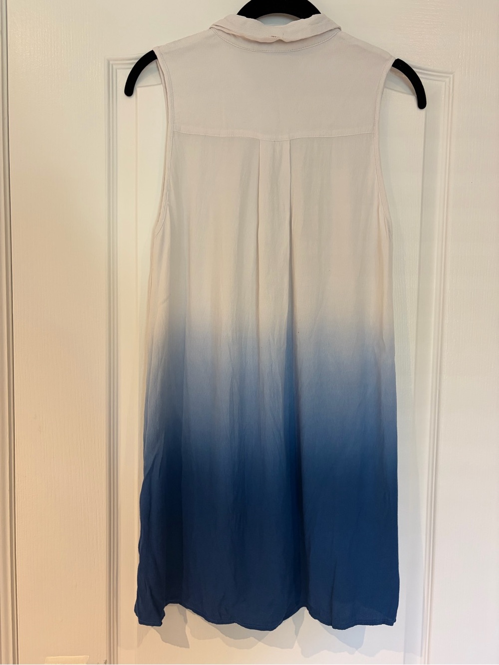 MINKPINK White to Blue Ombre Sleeveless Button-Front Gauzy Tunic Dress - Large - Picture 3 of 8